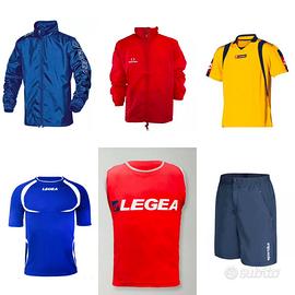 Stock Abbigliamento Sportivo