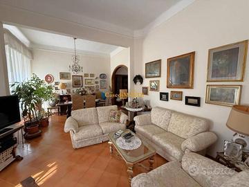 Appartamento di 147 m² con 4 locali a Livorno