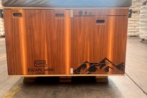 Escape vans modulo van