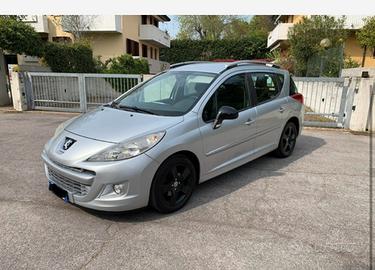 Peugeot 207 anno 2011, 240.000 km
