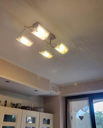 Lampadario con lampadine a led