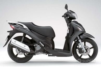 ricambi Suzuki sixteen 150