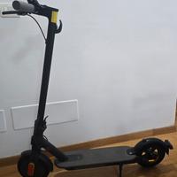 Monopattino elettrico Xiaomi Electric Scooter 1S