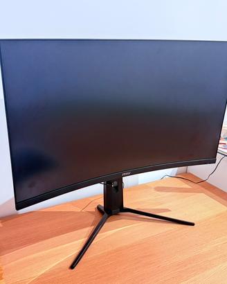 MSI Optix MAG322CQR 32” Curvo Gaming Monitor