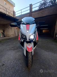 T-MAX  530 anno 2012 ABS 