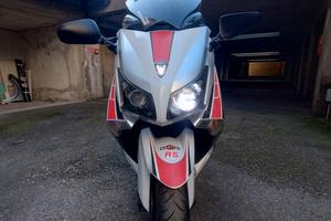 T-MAX  530 anno 2012 ABS 