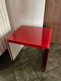 Tavolinetti bordeaux