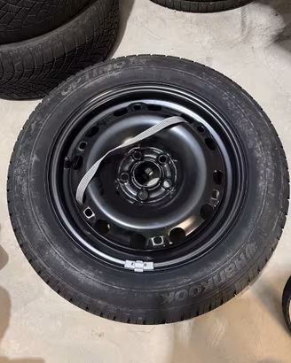 Ruota scorta 5 fori cerchio + pneumatico Polo 6r