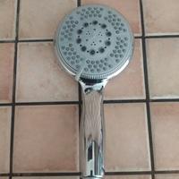 Doccino doccia 5 spruzzi usato pochissimo.