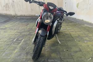 Moto.  Mv agusta dragster rr