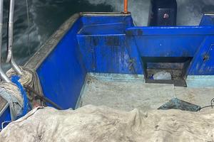 Barca da pesca con licenza o senza