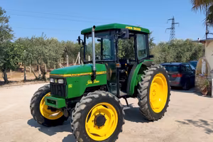 Trattore John Deere 5400 DT 40 kmh