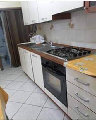 COME NUOVA: CUCINA COMPLETA + Frigo e  Forno