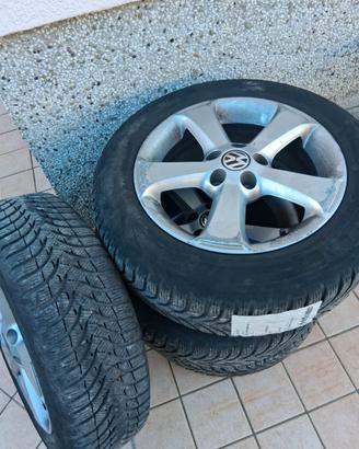 Quattro cerchioni usati per POLO wolkswagen 185/60