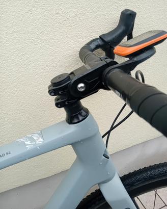 Bici gravel cube