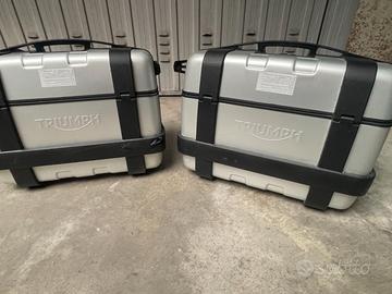 valige moto TRIUMPH