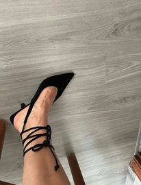 Scarpe décolleté nere con cinturini