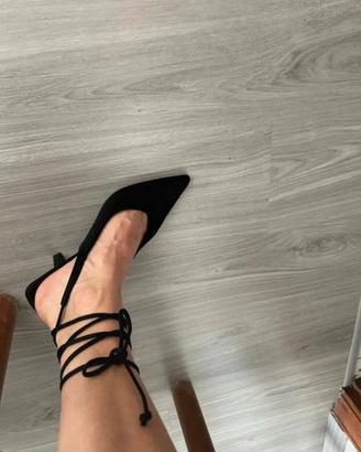 Scarpe décolleté nere con cinturini