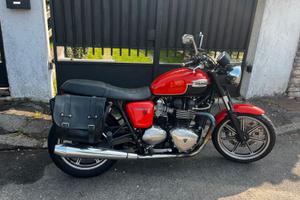Triumph Bonneville T100 SE