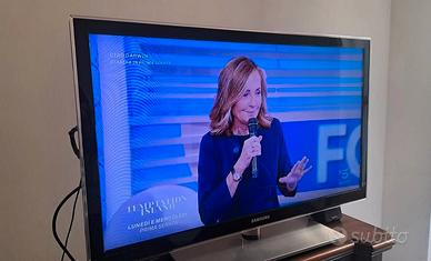 TV LED 40  Samsung Full HD Crystal TV