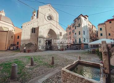 Monolocale Ristrutturato in Zona Centrale