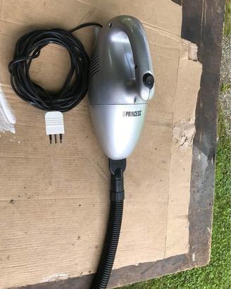 Aspirapolvere piccolo PRINCESS  ideale per auto co