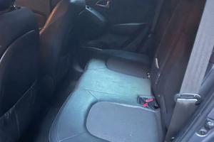 Auto Hyundai ix 35  1.7 CRDI Xpossible