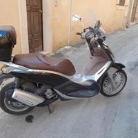 Piaggio Beverly 300