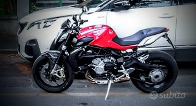 MV Agusta Brutale 675