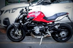 MV Agusta Brutale 675