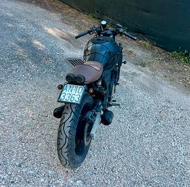 YAMAHA FZ 750 custom cafe racer