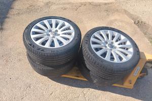 gomme 245 45 18