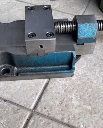 Morsa di precisione