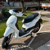 Scooter 50 Peugeot Tweet