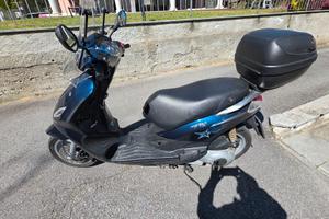 Piaggio Fly 125