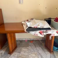 Tavolo da pranzo in legno massello