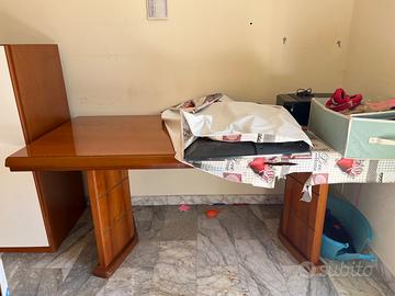 Tavolo da pranzo in legno massello