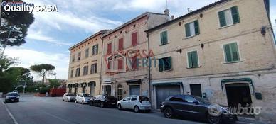 Appartamento quadrilocale in centro a Chiaravalle