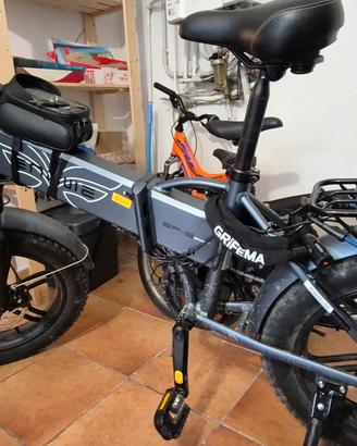 bici elettrica pieghevole..come nuovo..