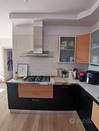 Cucina angolare moderna 250x270 (mobili) smontata