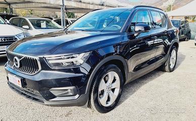 VOLVO XC40 D3 AWD Geartronic Momentum