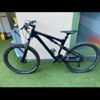 Bici Downhill Scott