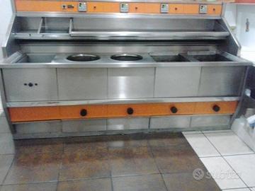 Friggitoria Completa,gran parte dell' allestimento