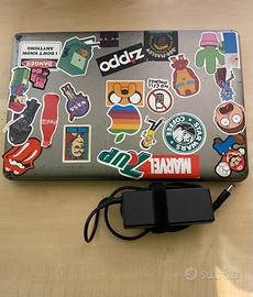 notebook HP acceso ma con difetti (SSD)