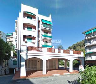 Monolocale con Giardino e posto auto condominiale