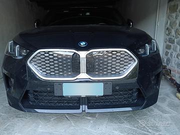 BMW IX2 pari al nuovo