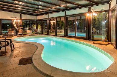 Villa PRIVATA con Piscina RISCALDATA al CHIUSO