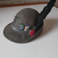 CAPPELLO ALPINO orginale 1993 con medaglie …