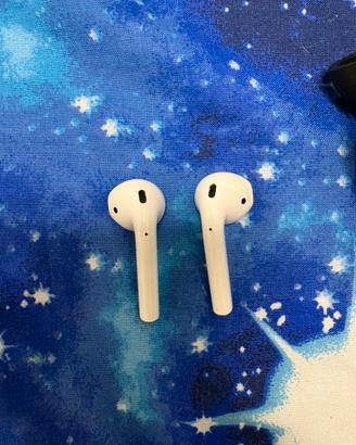 AIRPODS APPLE