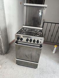 Cucina a gas DeLonghi